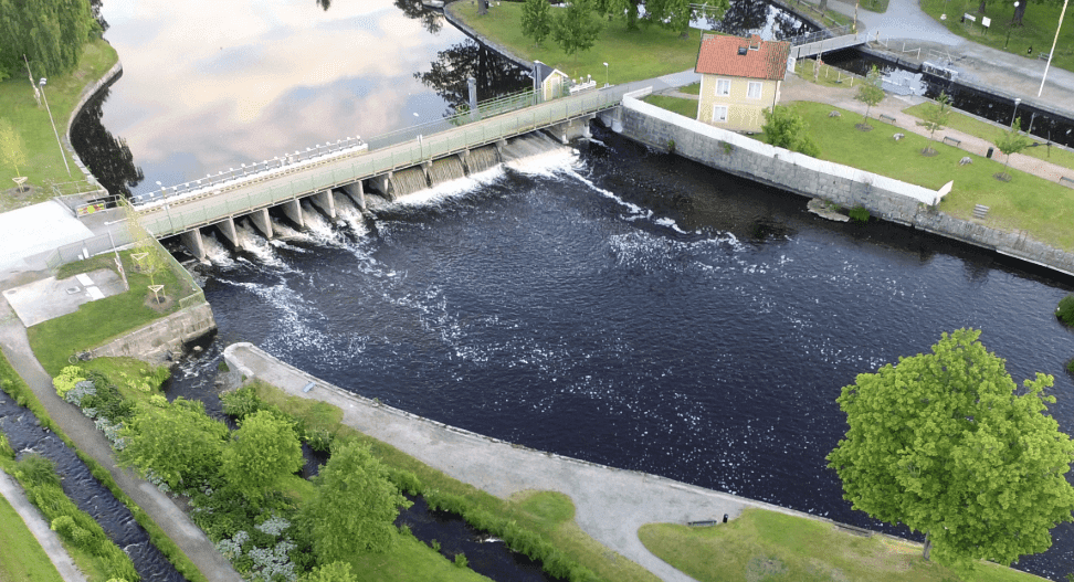 Rikedomar runt rinnande vatten