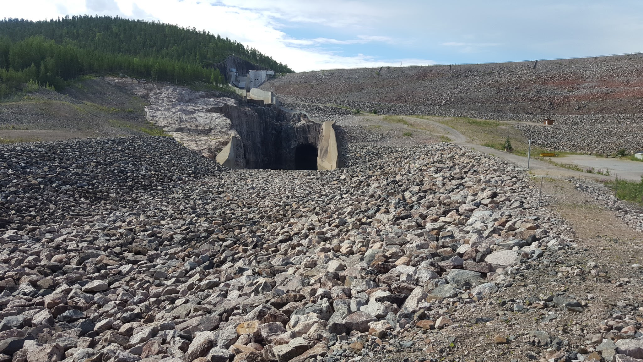 När 20 politiker struntar i fakta om vattenkraften